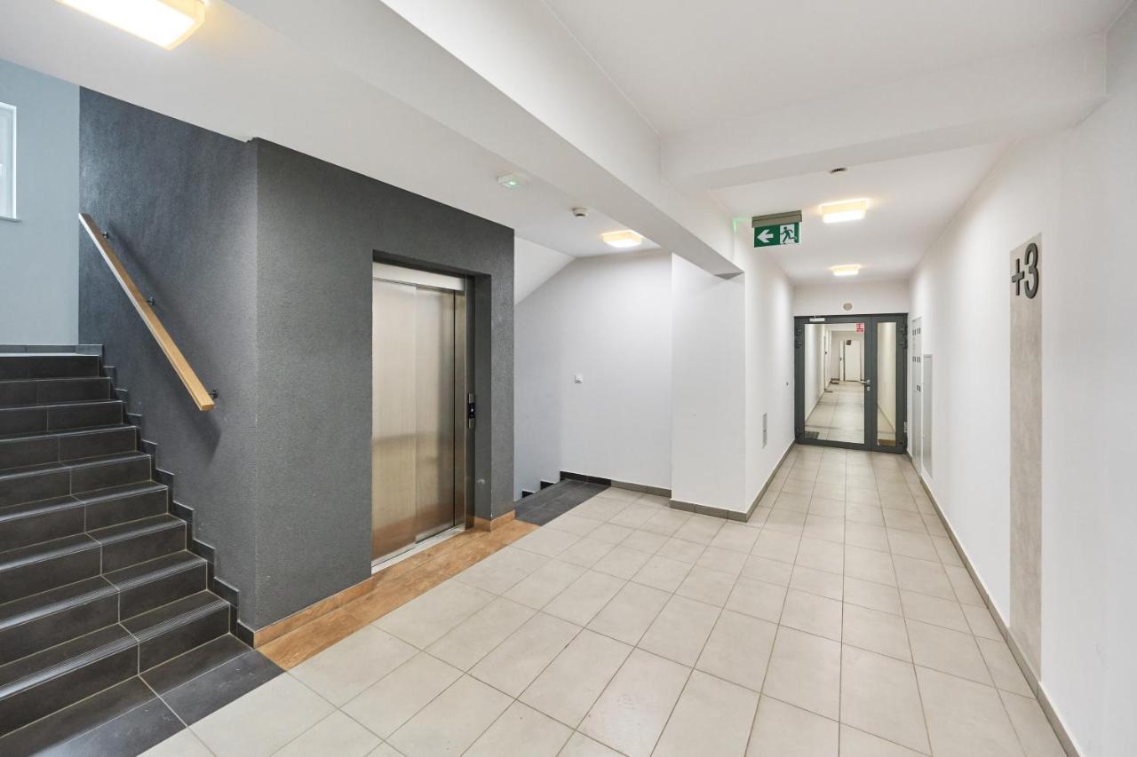 Wroclaw Rose Apartments By Noclegi Renters エクステリア 写真
