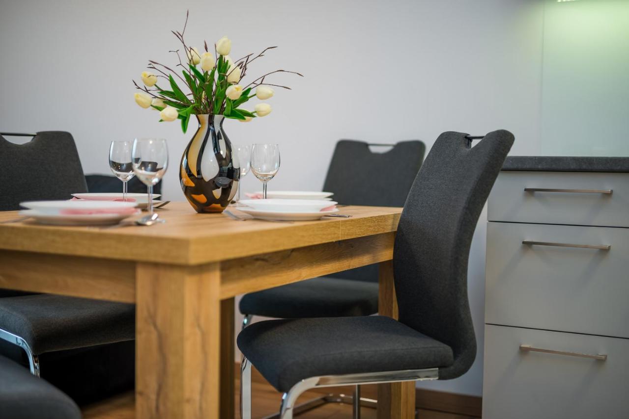 Wroclaw Rose Apartments By Noclegi Renters エクステリア 写真
