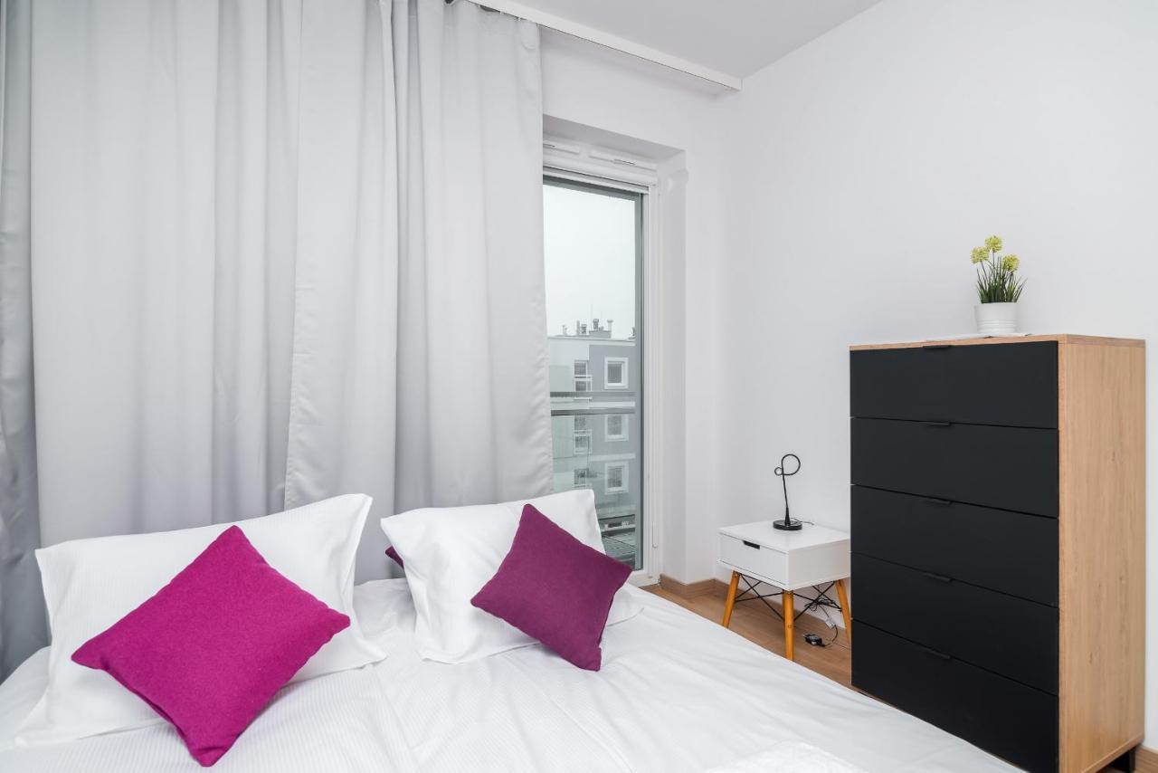 Wroclaw Rose Apartments By Noclegi Renters エクステリア 写真